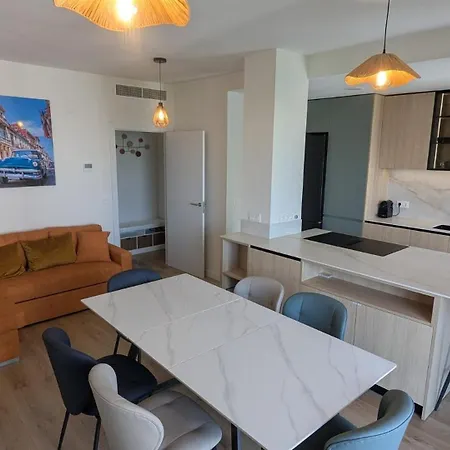 Apartamento Alo Lazaga V&p Casita Estepona