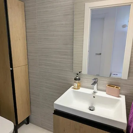 Alo Lazaga V&p Casita Apartman